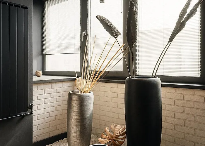 Qult - Frenchie Apartman Bukarest